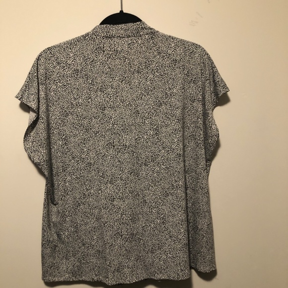 Close Cleanout - Picture 8 of 16